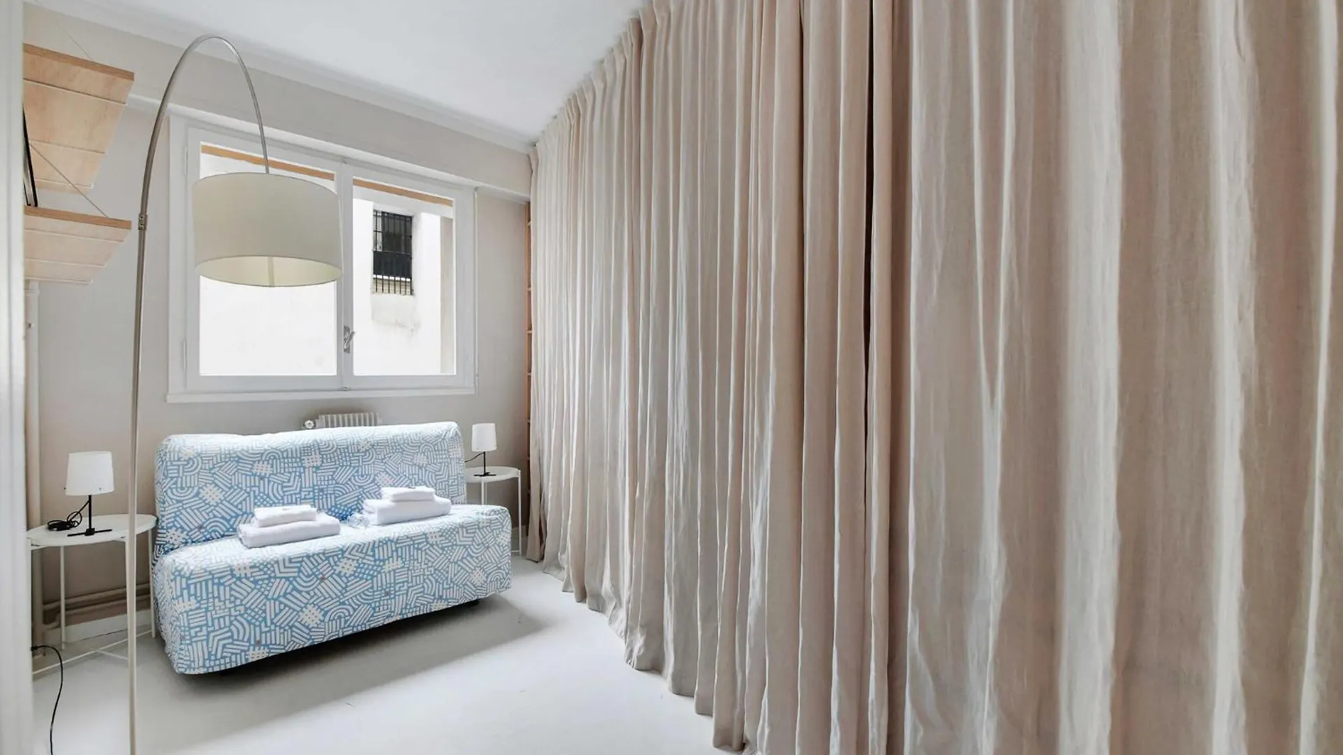 Super Flat Near Grands Boulevards - Mobility Lease Paryż